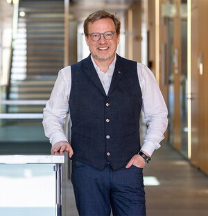 Dr. Armin Müller